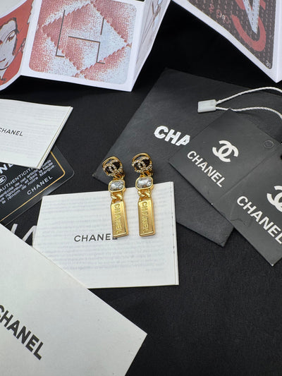 CHANEL Gold Purple Crystal Metal